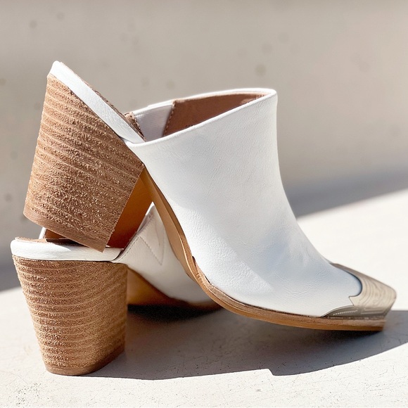NEW White PU Leather Silver Metal Pointy Square Toe Block Heel Western Mule Shoe - Picture 8 of 12